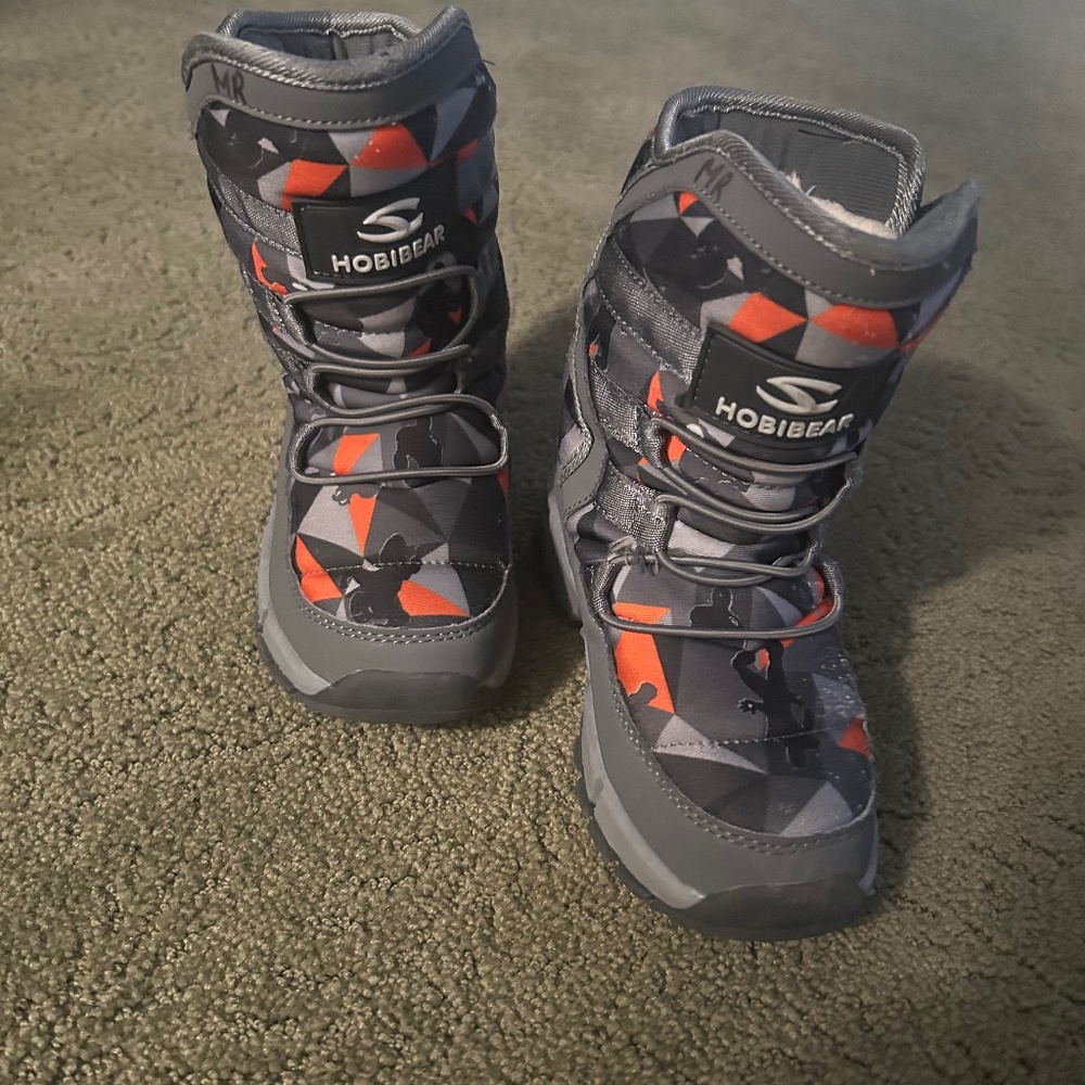 Boys snow boots